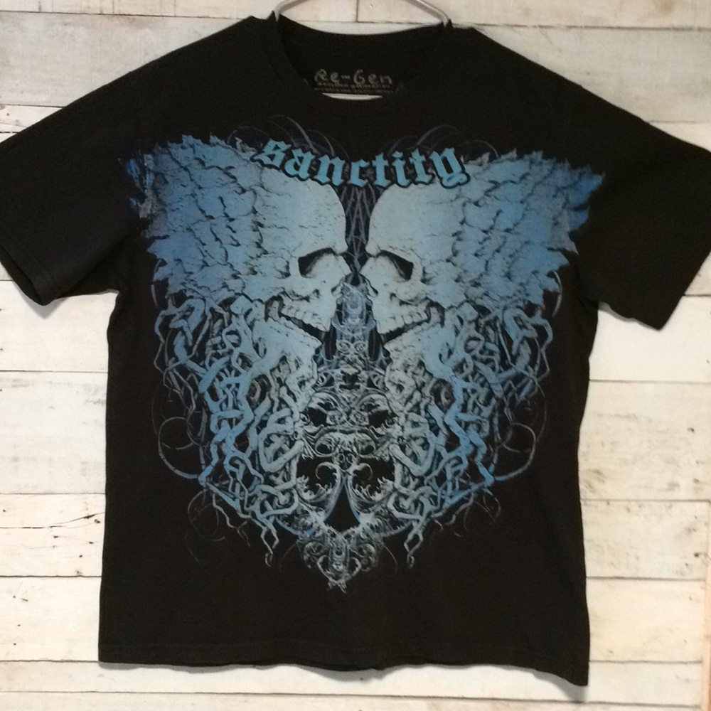 Vintage men’s tee shirt.